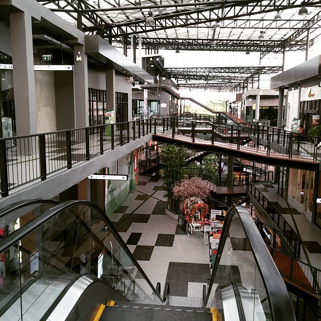 Open Mall